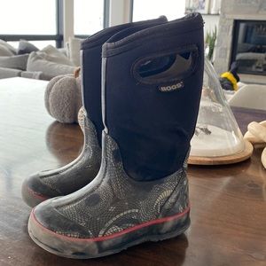 Bogs winter boots - toddler size 10